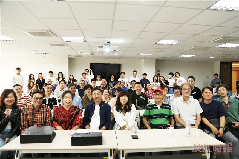 大傳系友會李昌益當選新理事長