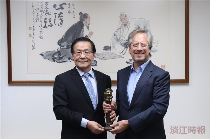 教育學院熊貓講者拜會校長、董事長