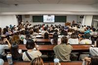 關懷動物社舉辦動物溝通講座，邀請星亞老師主講