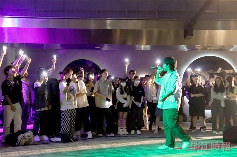 嘻哈研究社+吧檯研習社合辦迎新