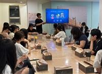 住輔組舉辦水晶滴膠手作課程