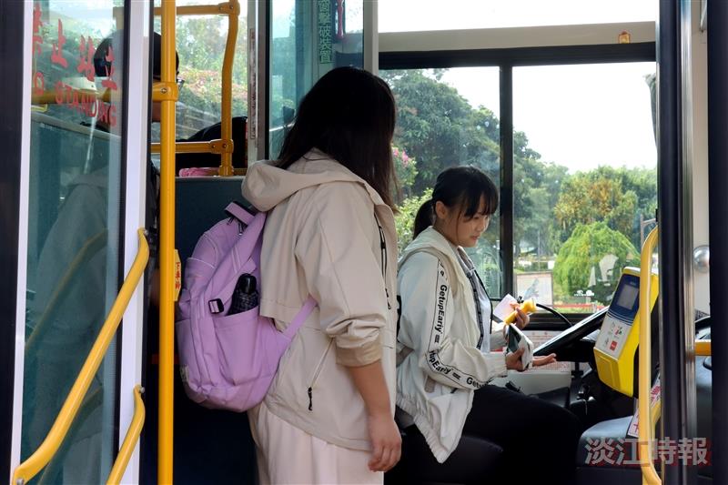 生輔組舉辦「交通安全月」宣導活動