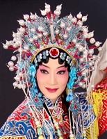石鴻珍粉墨登場扮王寶釧