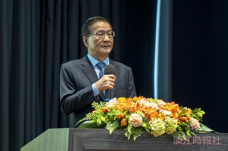 The award ceremony for the 2023 academic year Chang Yeo Lan Scholarship took place on December 12 at the Chang Yeo Lan International Conference Hall, with President Huan-Chao Keh presiding over the event.