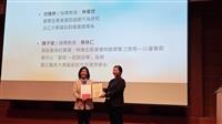圖書資訊研討，資圖系學生獲優秀論文獎。（圖／資圖系提供）