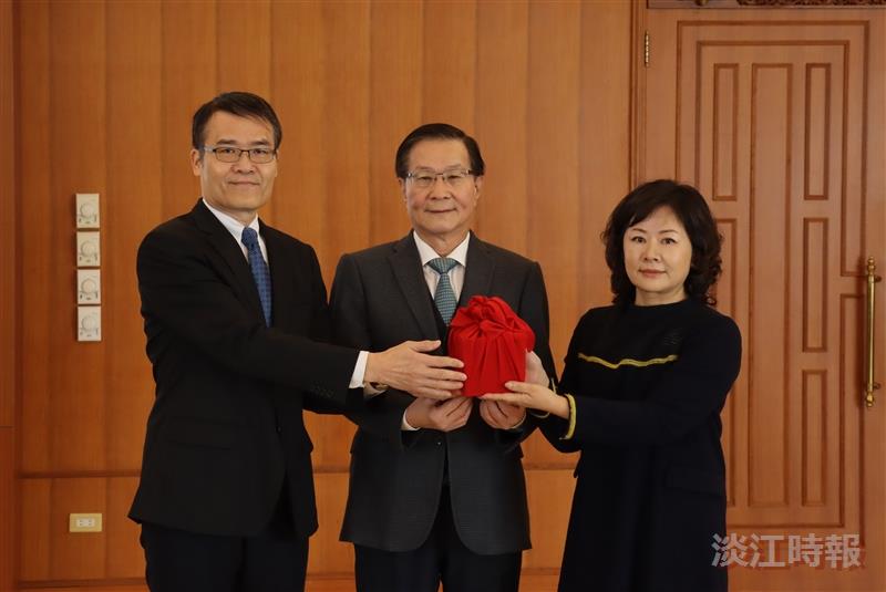 秘書處及資訊處所屬主管交接典禮