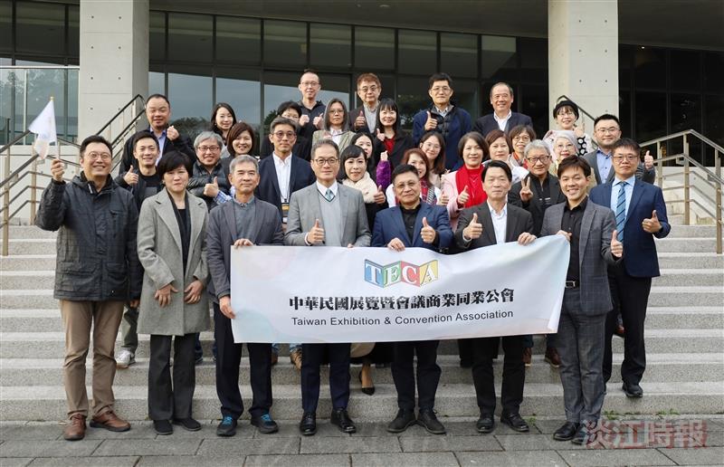 展覽公會成員到校討論產學合作事宜