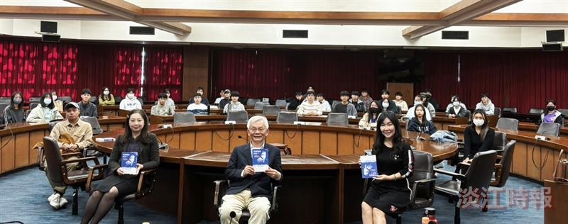 前中國時報發行人黃清龍演講