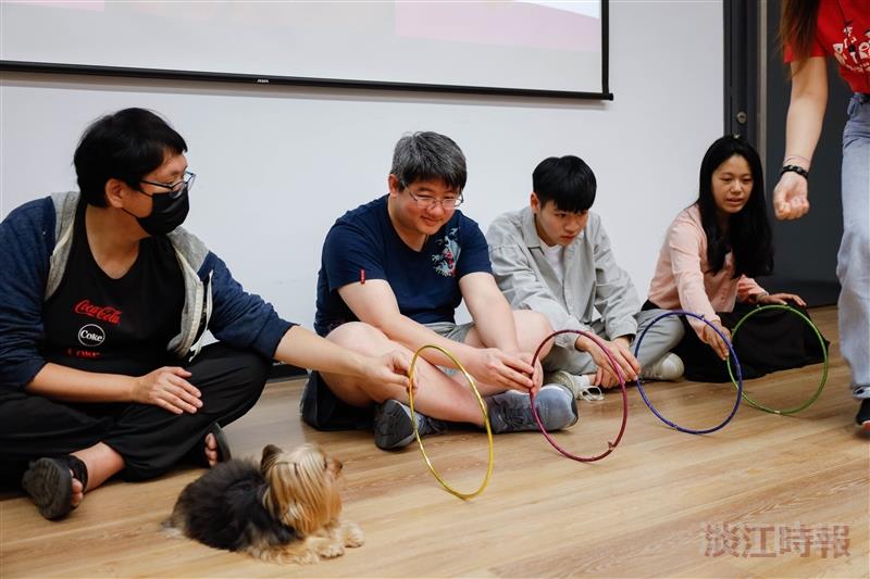 諮輔中心舉辦「旺你珍惜—狗醫師珍愛生命」陪伴療育工作坊