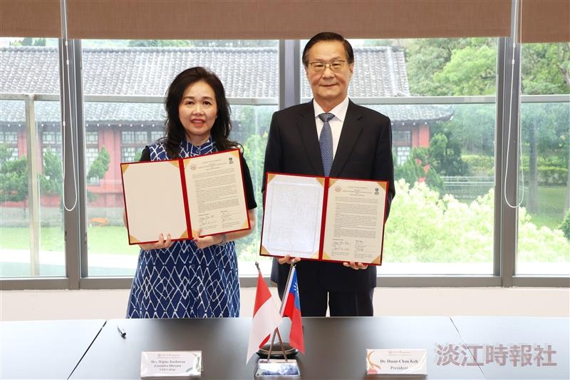 印尼UPH college與淡江大學於守謙國際會議廳進行簽約