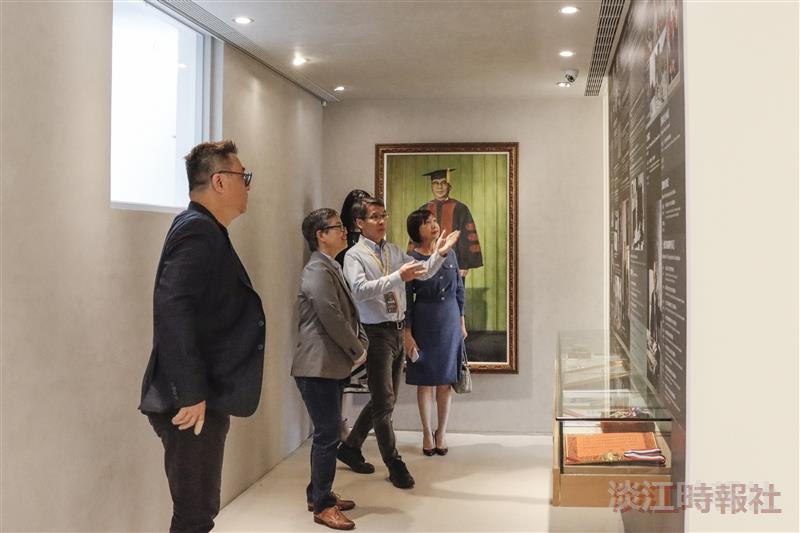 The Vice President of Academic Affairs at San Francisco State University visited Tamkang University and toured the Gallery of Tamkang History & The Founder Dr. Clement C.P. Chang’s Memorial Hall.