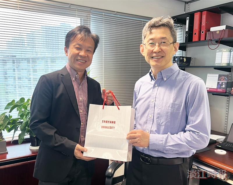 物理系教師訪香港城市大學