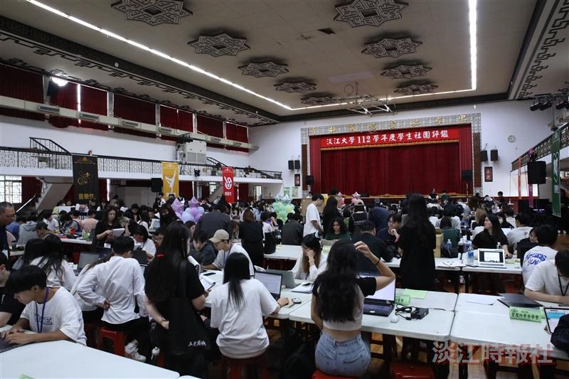 課外組5月25日舉辦「學生社團評鑑檔案競賽」，總計154個社團參加。（攝影／滕璦）
