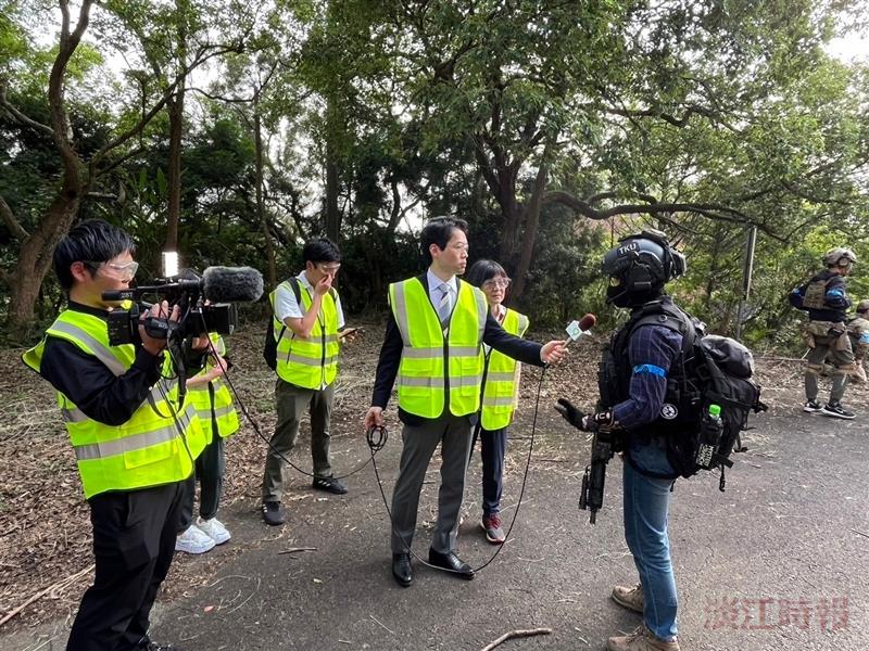國防研究社岩壁聯合行動
