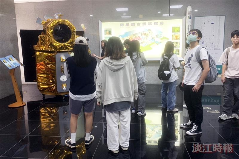 物理系參訪新竹國家太空中心