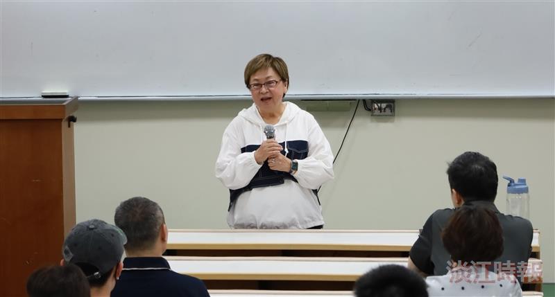 風保系邀請黃秀玲主講「最保險的人生」。