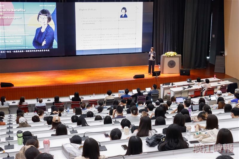 文學院資圖系邀請Vivien Petras 教授擔任熊貓講座