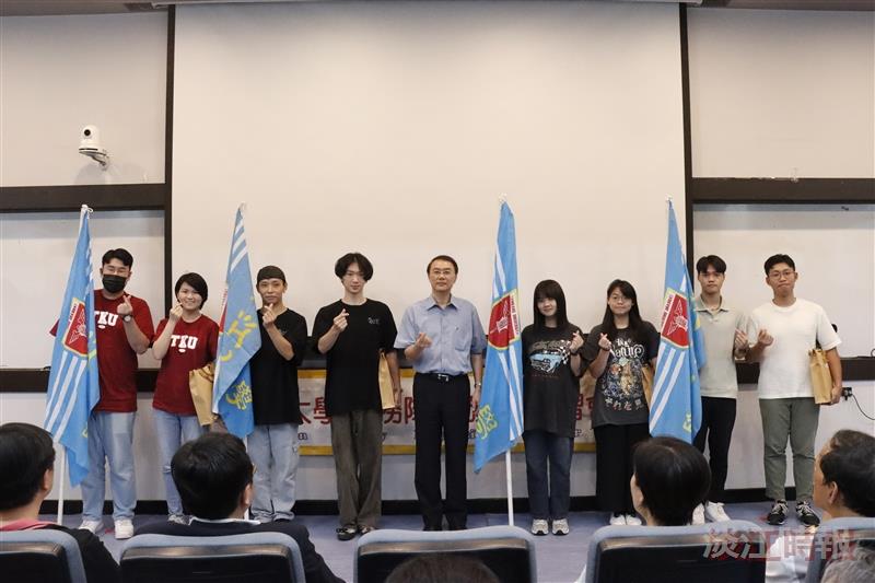 課外組舉辦「暑假服務隊授旗典禮」
