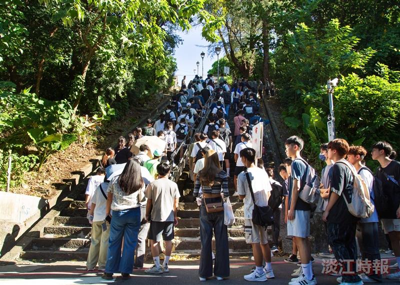 Daytime Undergraduate Enrollment Rate Exceeds 101%: Outstanding ResultsThe daytime undergraduate program enrollment rate for the 2024 academic year at Tamkang University has exceeded 101%, achieving remarkable results.