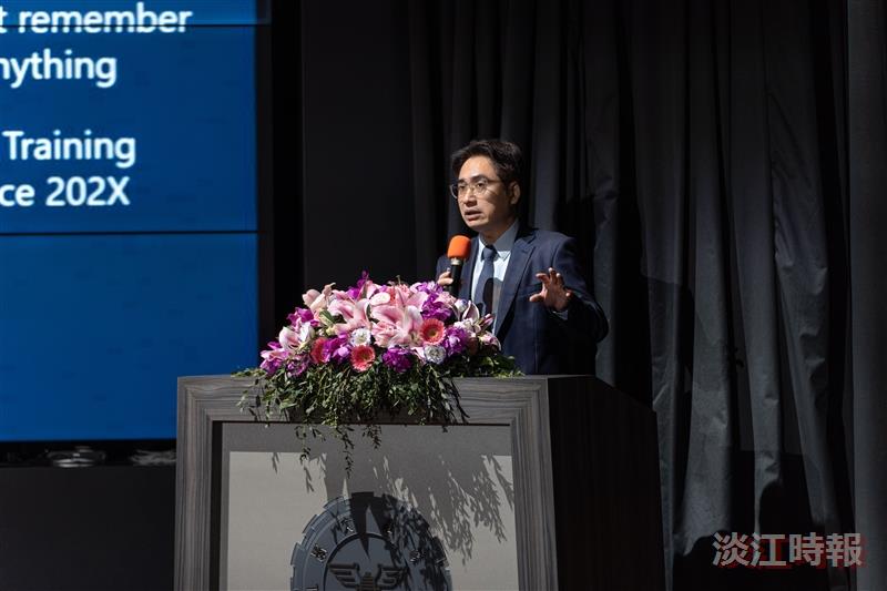 Chief Technology Officer of Microsoft Taiwan, Dr. Kai Hua, gives a keynote on Generative AI.