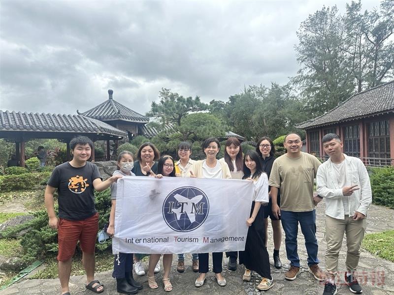 觀光系師生籌備系友會