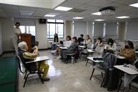 西語教母張連香回校分享60年在臺經歷