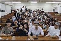 攝影社邀請王河洛演講「紀實攝影」