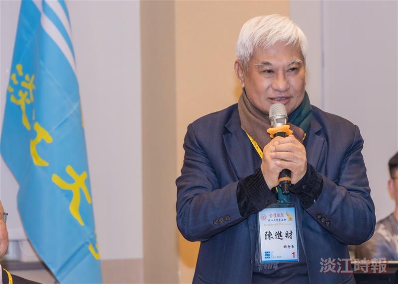 Elite Alumni, Tamkang University Worldwide Alumni Association President Chin-Tsai Chen delivered a speech, emphasizing: "Alumni support for alma mater is both a responsibility and an obligation.