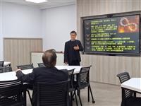 陽明交大策略長程海東談人工智慧產業趨勢
