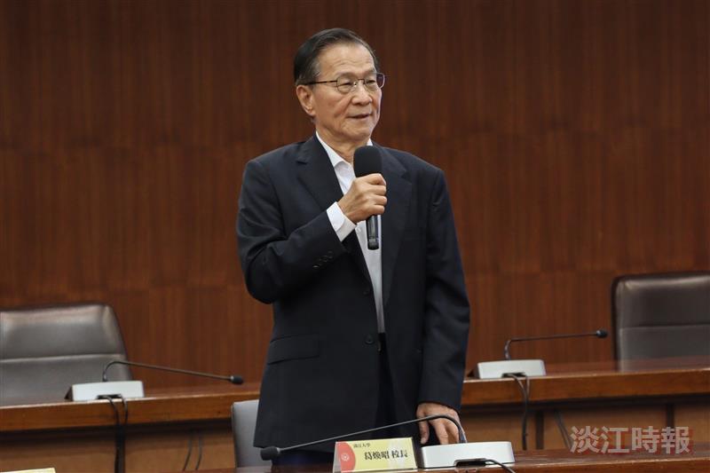 President Keh opened the event by introducing Ping-Cheng Yeh, highlighting his innovative teaching style, which has successfully sparked students’ learning motivation and transformed the traditional model of higher education.