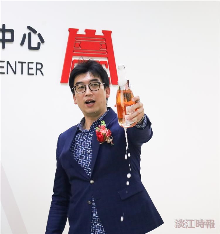 淡江大學建邦創新育成與產學營運中心揭牌儀式