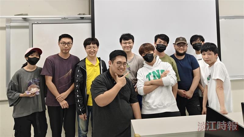AI系首屆畢業生1/3繼續攻讀本校精準健康學院