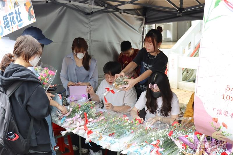 插花社母親節花店義賣