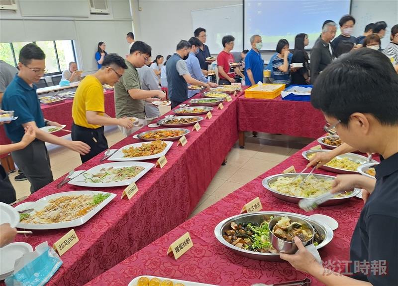 粽葉飄香 工學院與AI院27日午間歡聚在E起