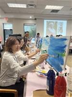 芝加哥校友會畫飲活動 創意歡慶母親節