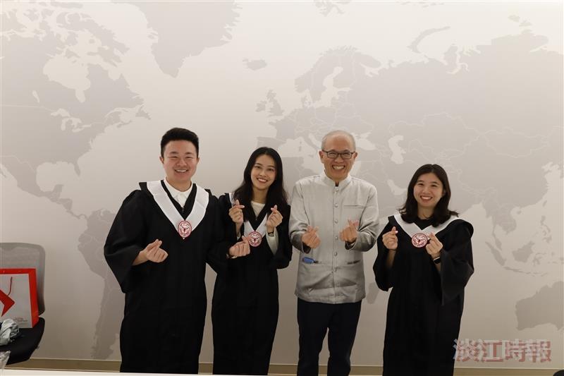 財金系朱庭儀洪依瑄林重愷賴亮妤 錄取倫敦大學學院