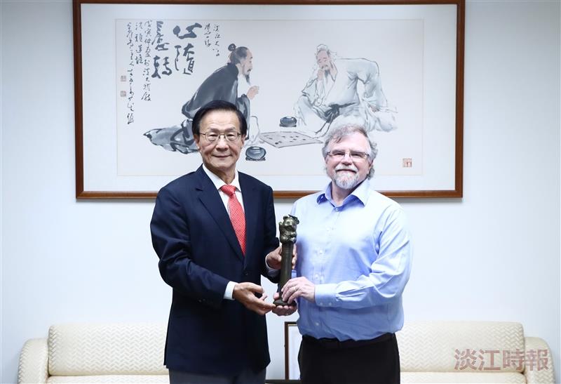 New Findings in Mental Health Screening: Tamkang Clement and Carrie Chair Speaker Dr. Alan R. Dennis Challenges AI Applications