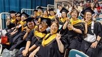 高齡健康管理學研究所畢業生參加畢典