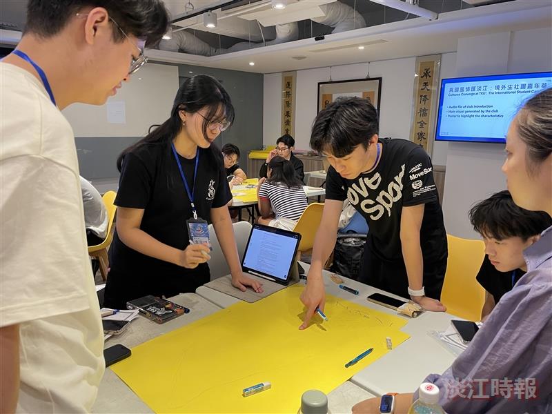 Leadership Camp for International Student Club Officers: Training AI-Driven Leaders