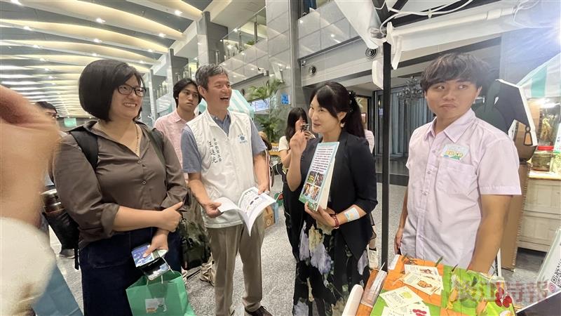 教設系畢業專題作品新北食農展亮相　創意教具及策展力受矚