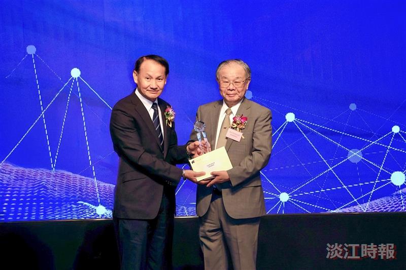 推動傳統人文數位轉型 張炳煌獲有庠科技傑出教授獎