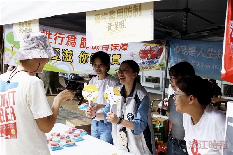 The New Taipei City Health Department conducted an interactive session to promote awareness and prevention of drug abuse and tobacco hazards.