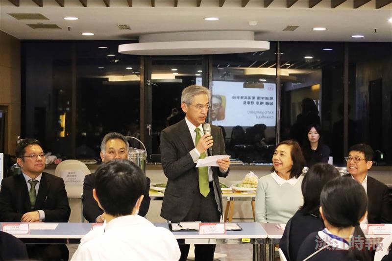 Chairman Haruhiko Kato of Onomichi High School delivered a speech.