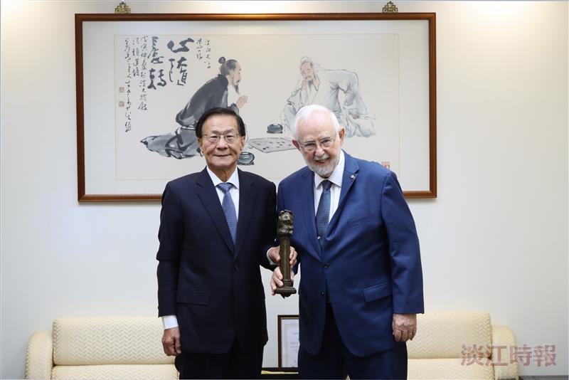 諾貝爾熊貓講者Prof. Arthur B. McDonald拜訪校長董事長