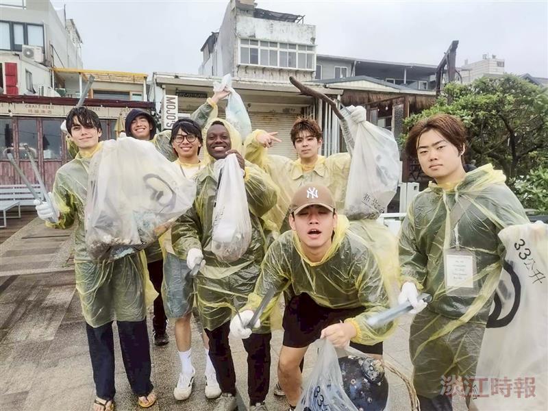 生輔組舉辦淨灘活動
