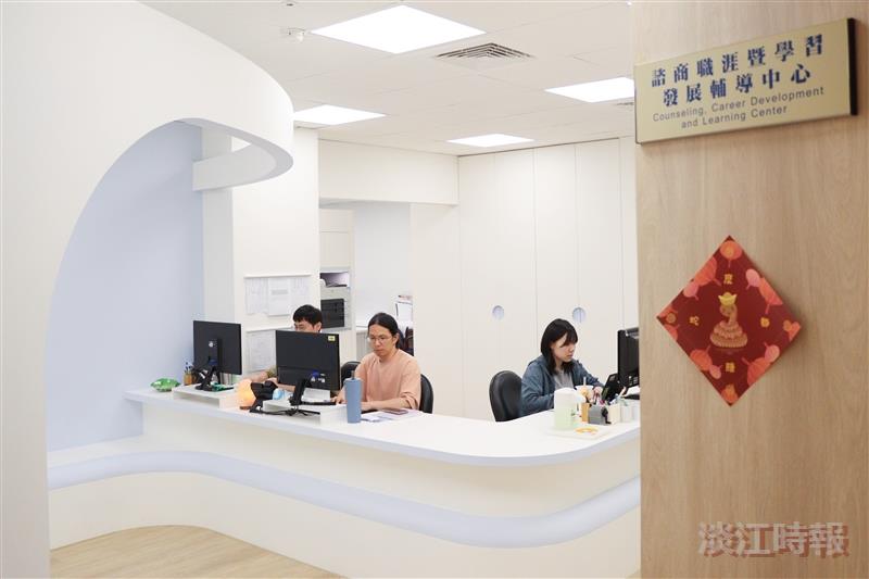 104人力銀行《滑世代焦慮》報告