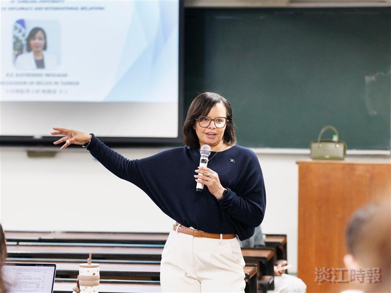 貝里斯駐華大使演講
