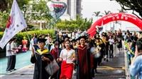淡江大學用智慧與永續鋪墊畢業路 簡川勝、莊子華勉學弟妹用未來的自己創造