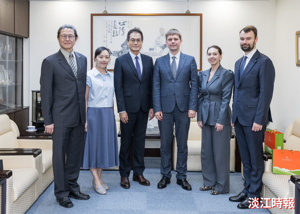 莫北協代表訪淡江 提議推動俄國文化交流活動　設立普希金雕像