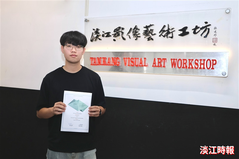大傳四林郁翔榮獲IPA攝影獎